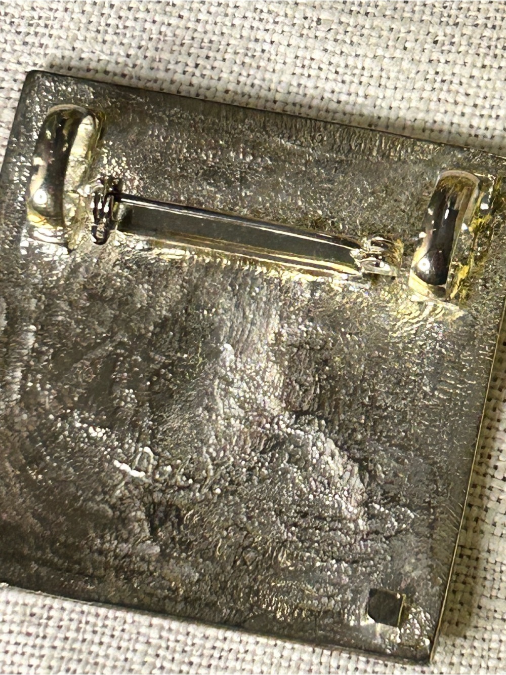 Vintage Silver embossed Cat Face Metal brooch or pendant - Picture 3 of 4